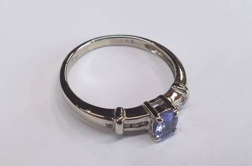 White Gold Diamond & Tanzanite Ring